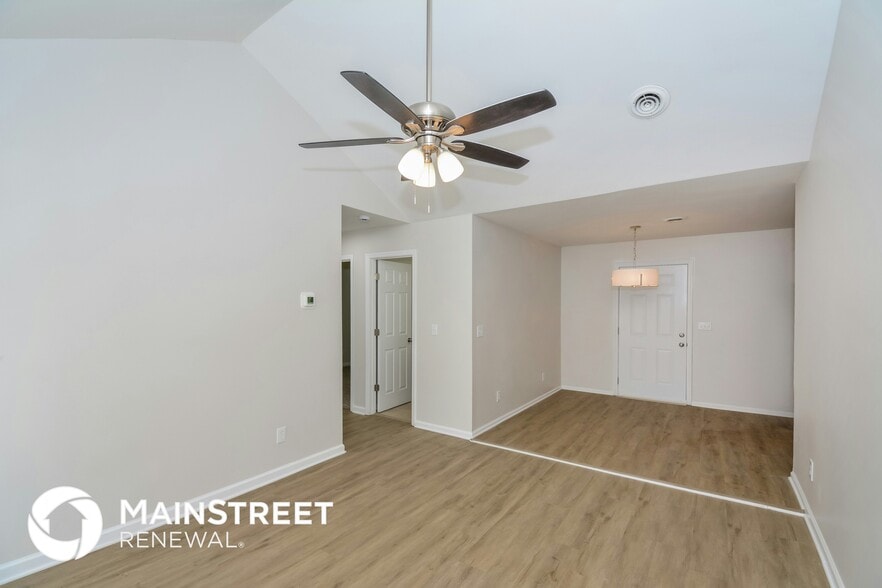 Building Photo - 102 Fairview Cir