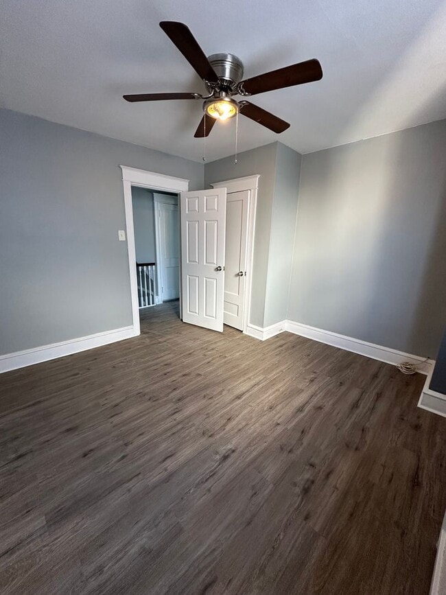 Building Photo - Beautiful renovated 4 bed, 2 full bath