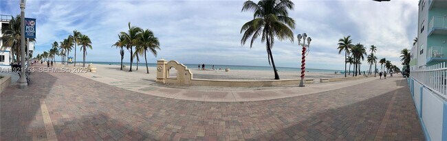 Building Photo - 326 Wilson St