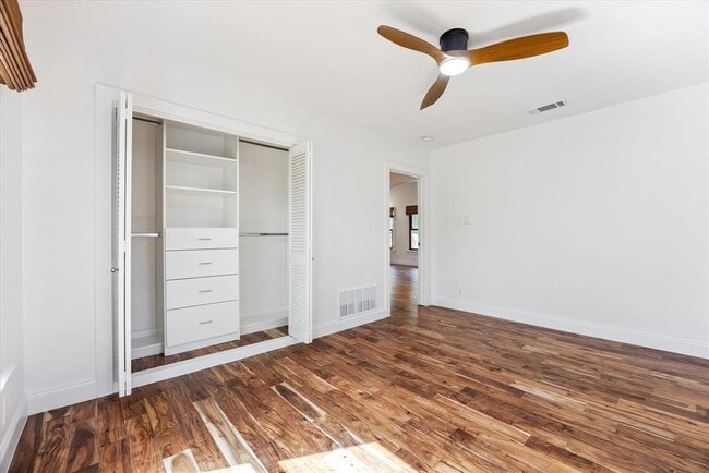 Building Photo - 1106 Fairmount Ave