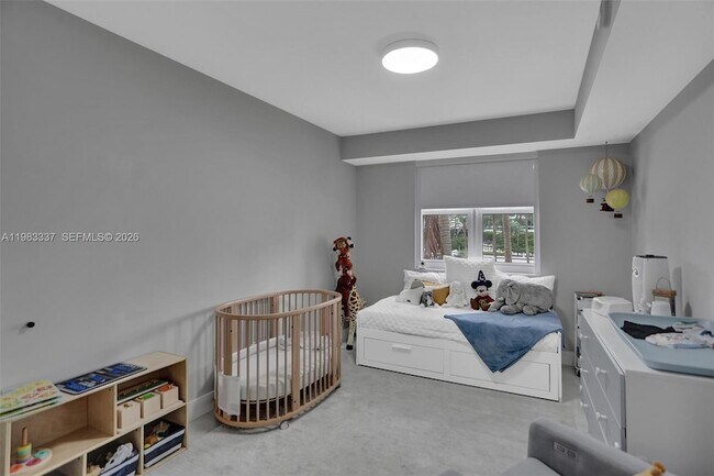 Building Photo - 20000 E Country Club Dr