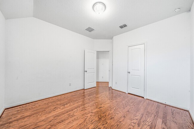 Building Photo - 3519 Sunburst Ct