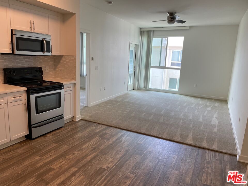 Building Photo - 12655 Bluff Creek Dr
