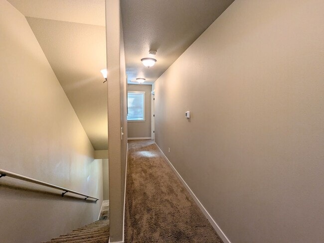 Building Photo - Gorgeous 3x2 townhouse, single-car garage, and two gas fireplaces