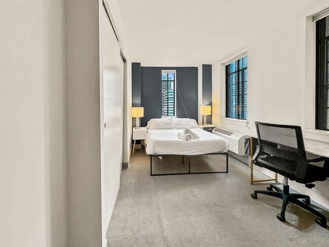 Building Photo - 111-23 N 15th St