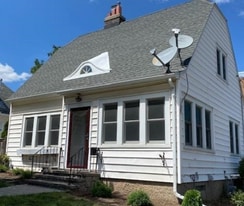 Building Photo - 2502 Kendall Ave