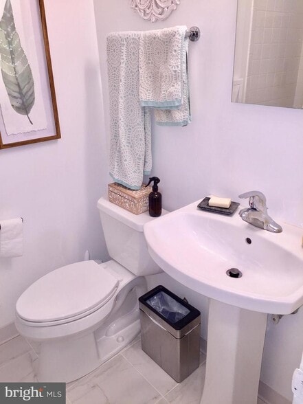 Bathroom - 1727 Massachusetts Ave NW