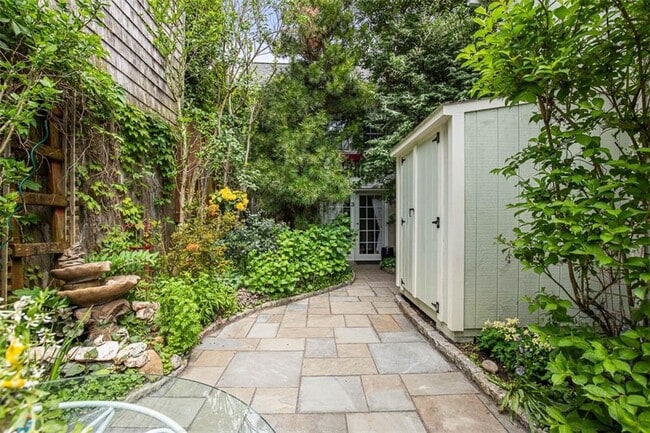 Building Photo - 74 3rd St