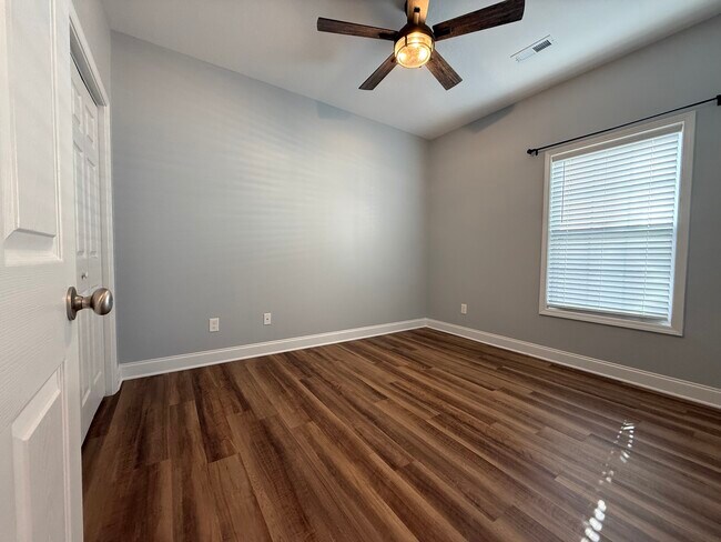 Building Photo - 145 Hardinberry St