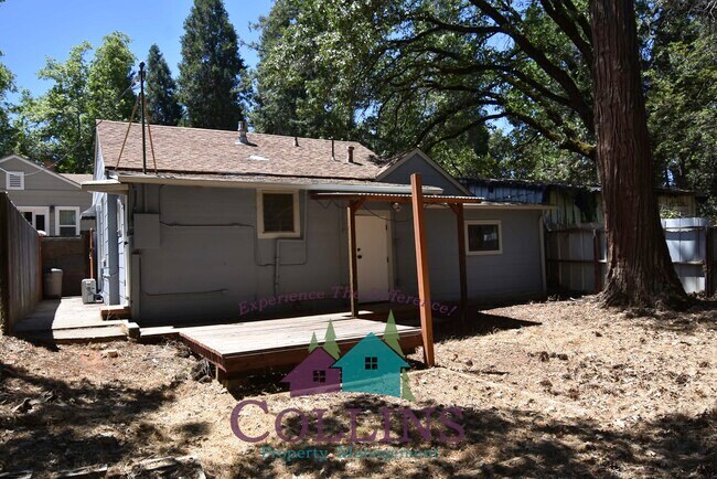 Building Photo - 11168 Vista Ave
