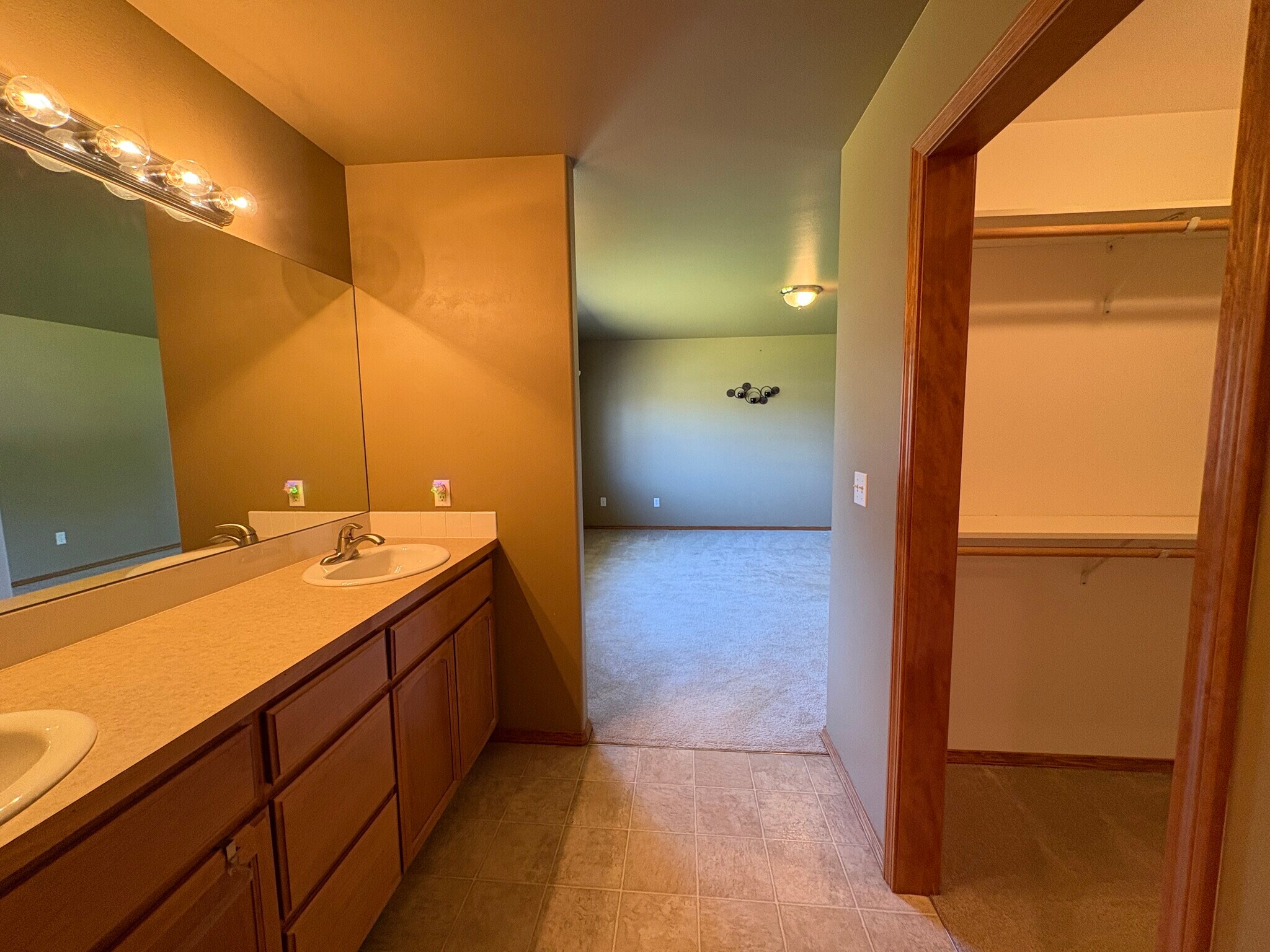 Building Photo - 1815 Dorner Pl