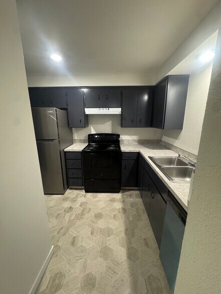 Building Photo - 15715 63rd Street Ct E