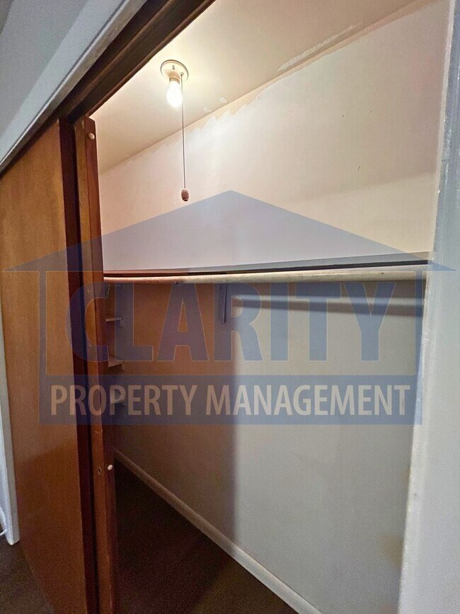 Building Photo - 4331 Lazard St