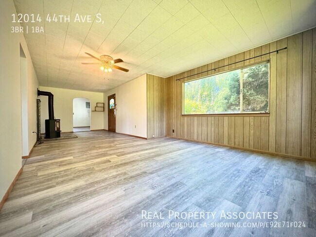 Building Photo - 12014 44th Ave S