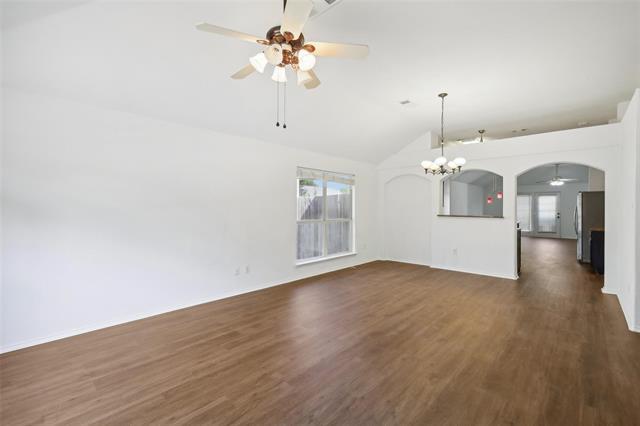 Building Photo - 728 Cardinal Dr