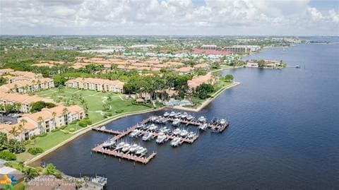 Building Photo - 123 Yacht Club Way