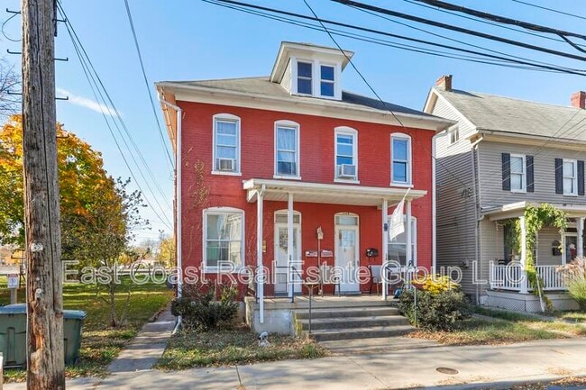 Primary Photo - 349 S Cannon Ave