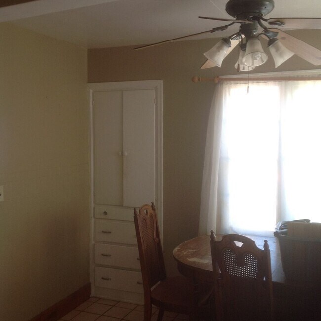Building Photo - WEST LAFAYETTE SCHOOLS...3 Bedroom 2 Bath