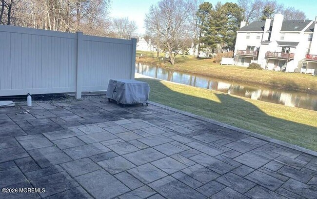 Building Photo - 155 Tanglewood Pl