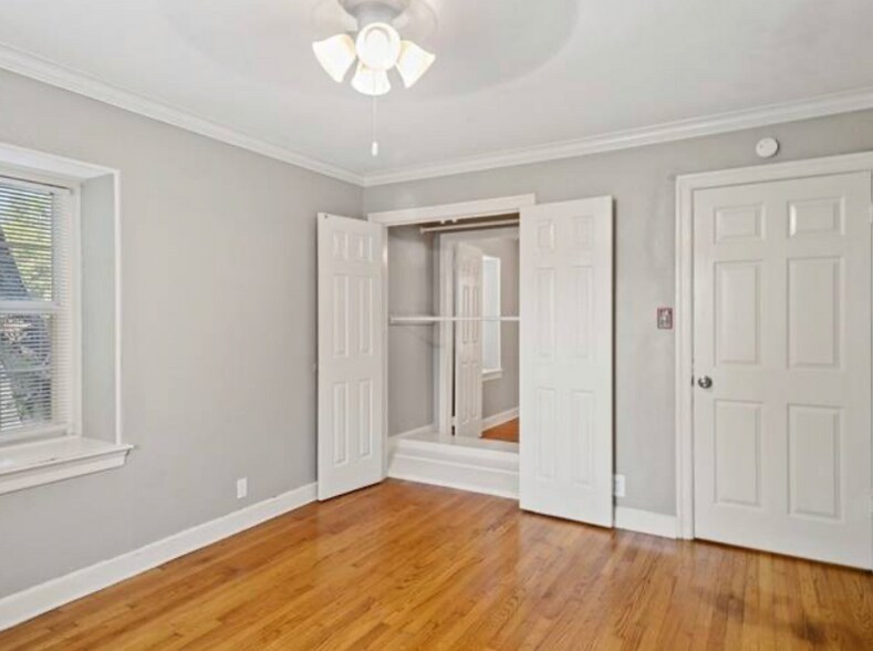 Building Photo - 10632 Desdemona Dr