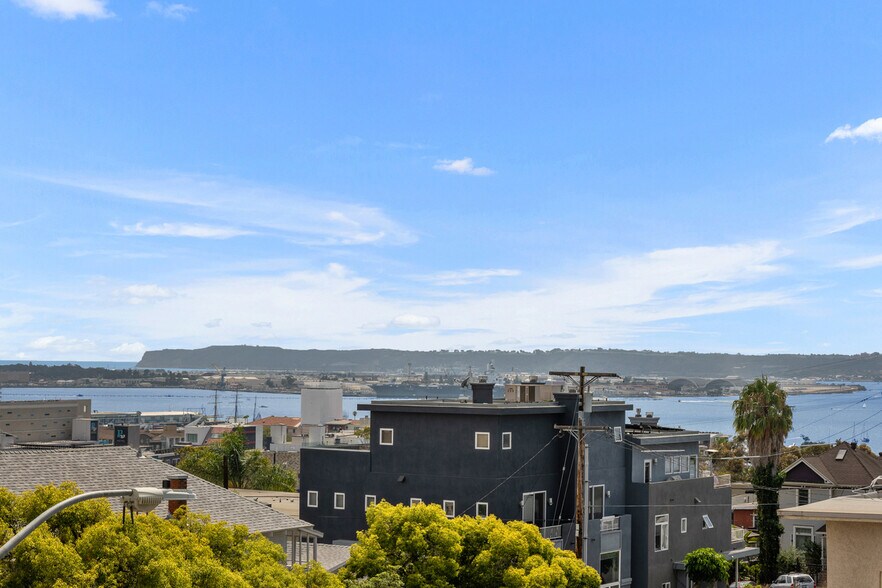 Building Photo - 2121 1st Ave