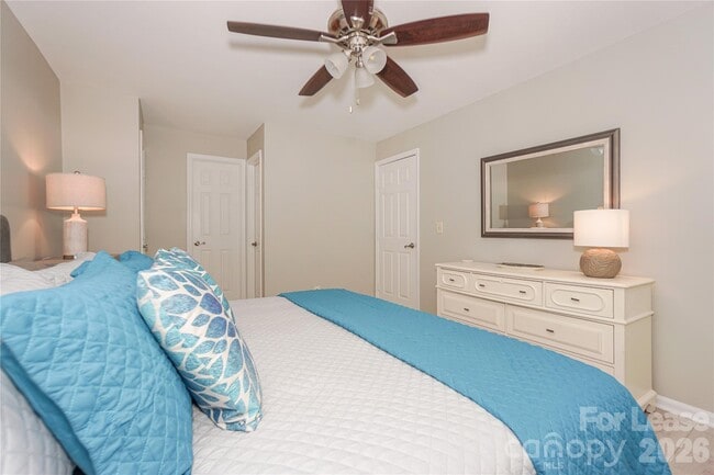 Building Photo - 20105 Henderson Rd