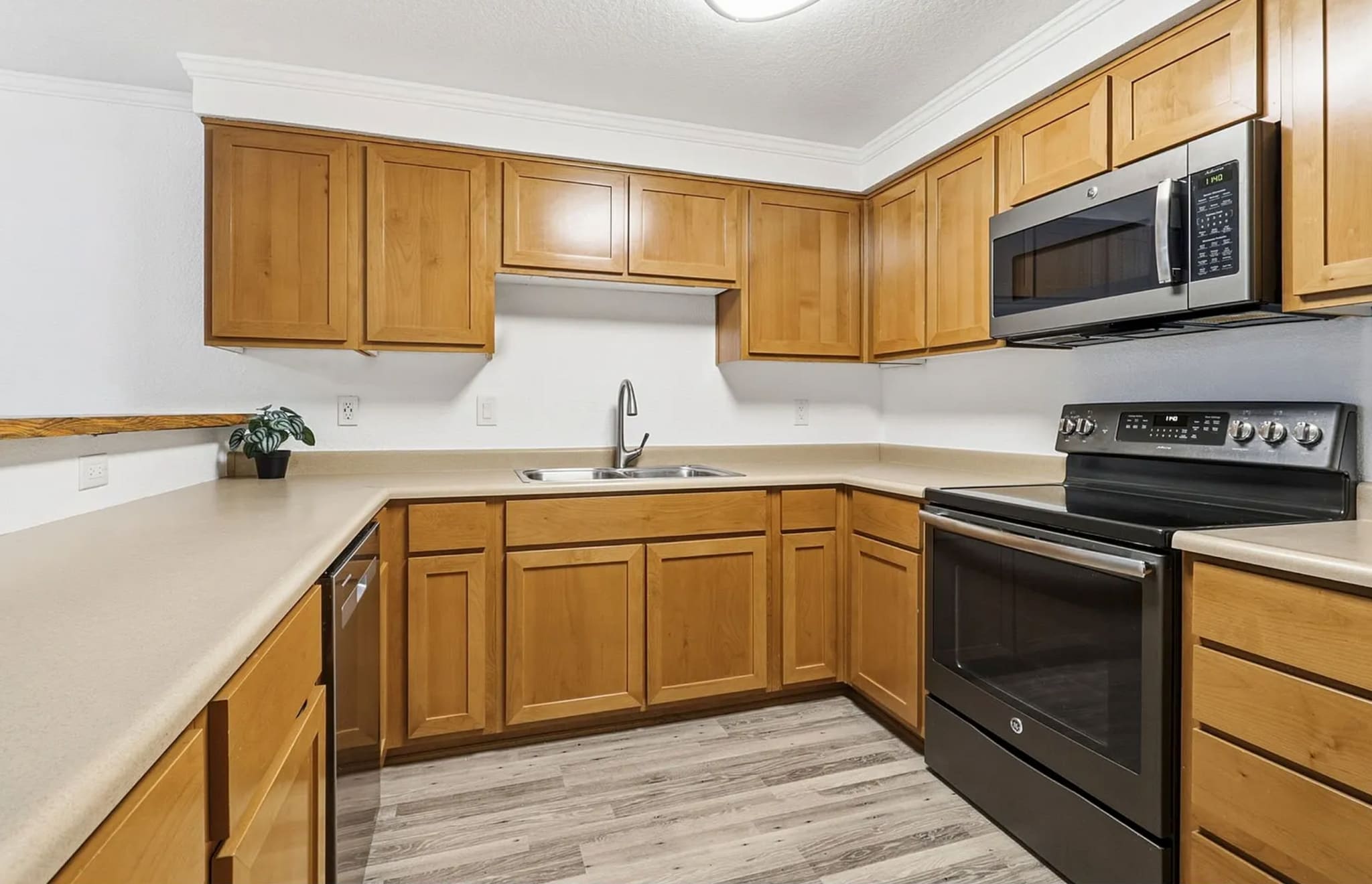 Building Photo - 510 SE 157th Ave