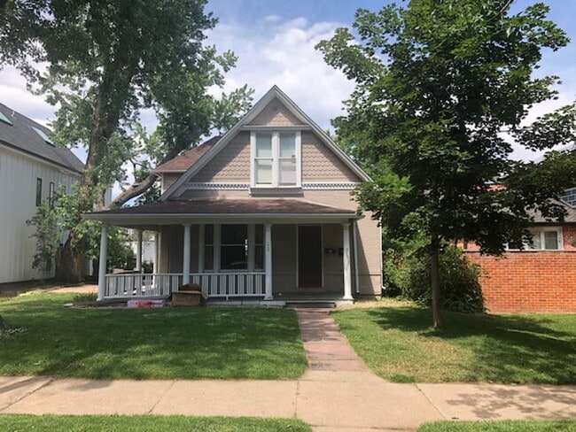 Primary Photo - 3 bed/1 bath Plate Park Home