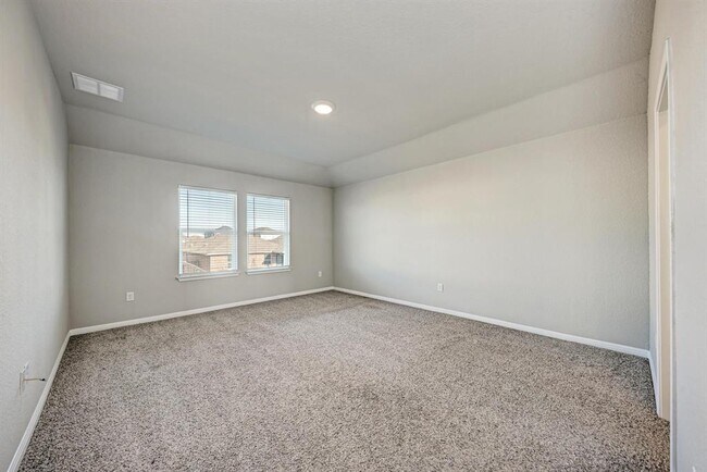 Building Photo - 1232 Vogel Dr