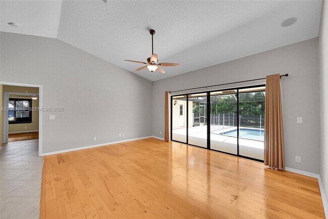 Building Photo - 4745 NW 99th Ln