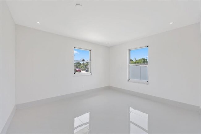 Building Photo - 3349 El Vedado Ct E