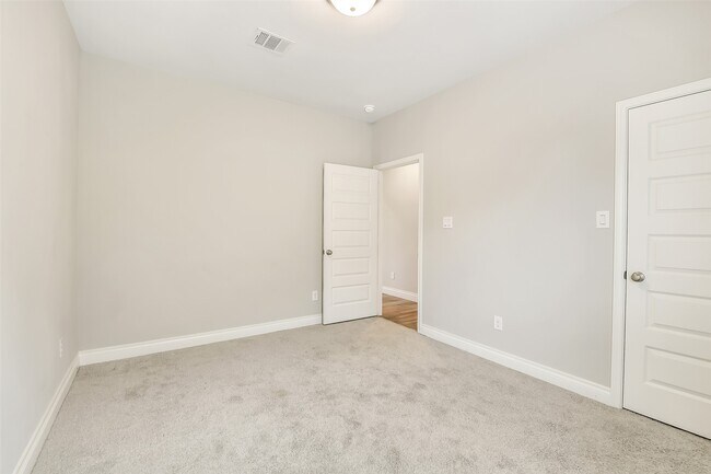 Building Photo - 19827 Bronze Spur Ct