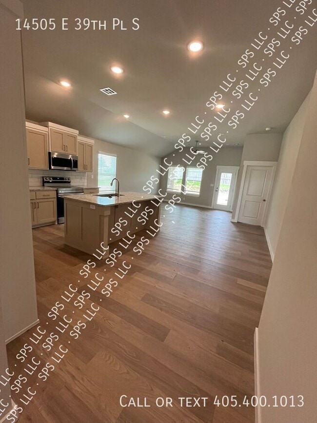 Building Photo - 14505 E 39th Pl S