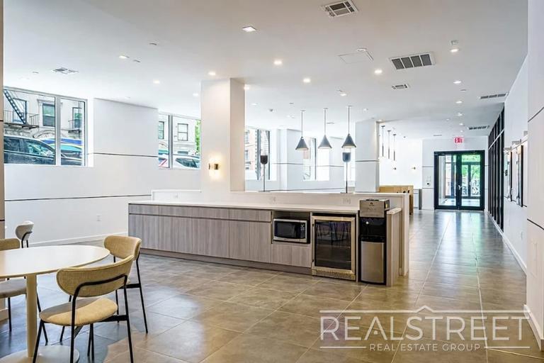 Building Photo - 1499 Bedford Ave