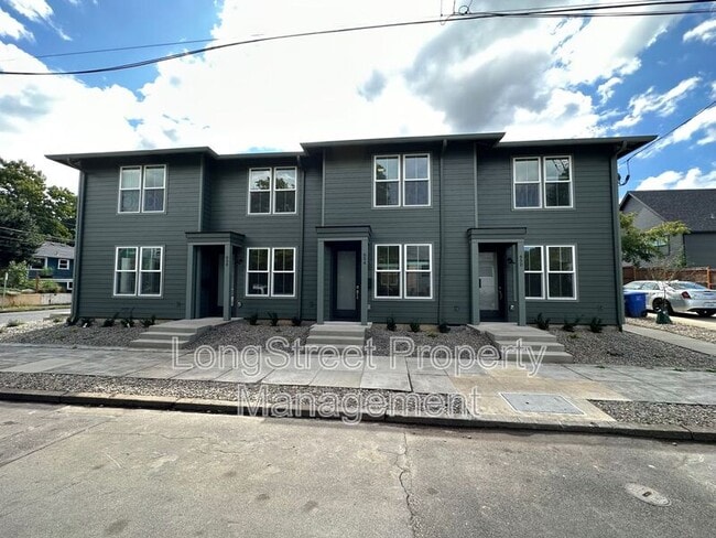 Building Photo - 650 NE Mason St