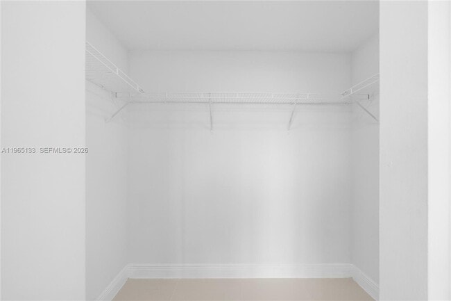 Building Photo - 1861 NW S River Dr