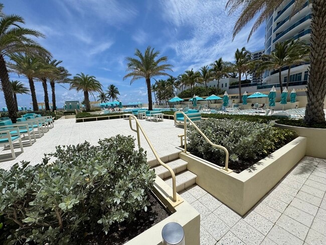 Building Photo - 2501 S Ocean Dr