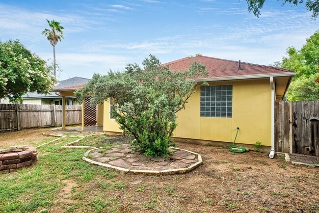 Building Photo - Charming NE Side Home Now Available in the...