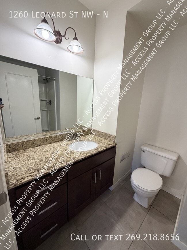 Building Photo - 1260 Leonard St NW