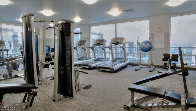 Rooftop Gym - 900 Las Vegas Blvd N