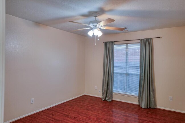 Building Photo - 14918 Appaloosa Ave