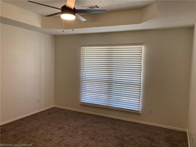 Building Photo - 2020 Palomino Dr