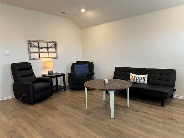Building Photo - 1329 Skyline Dr