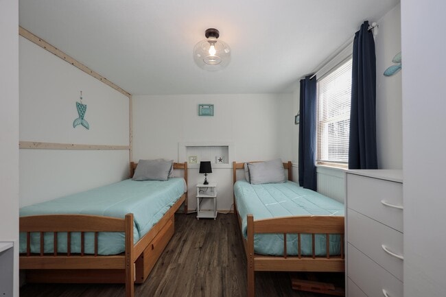 Building Photo - 40 Chemung Rd