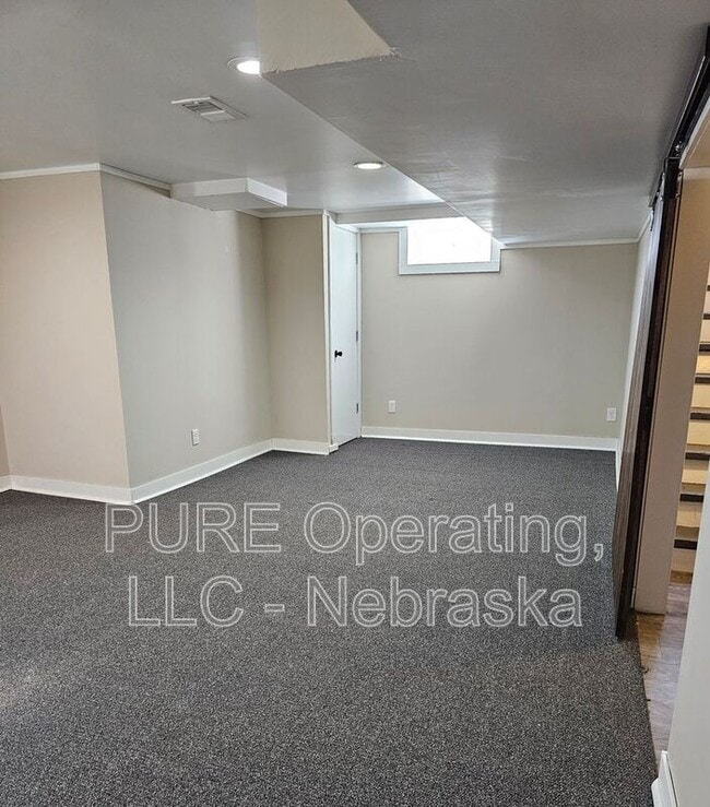 Building Photo - 1618 S 50th St