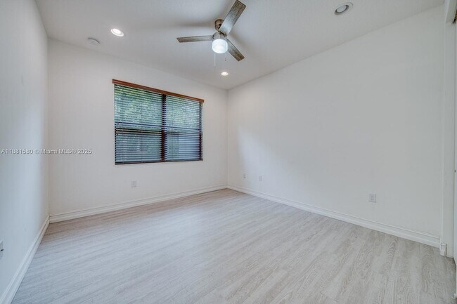 Building Photo - 13679 Moss Agate Ave