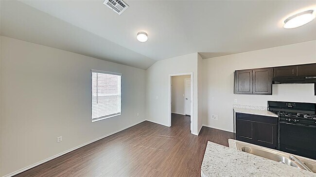 Building Photo - 9920 Jackrabbit Rd