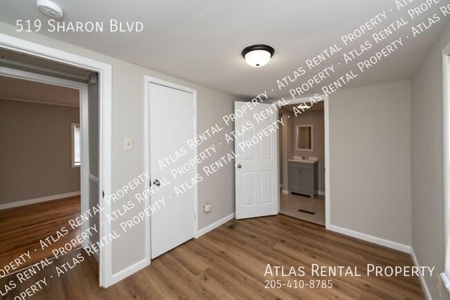 Building Photo - 519 Sharon Blvd