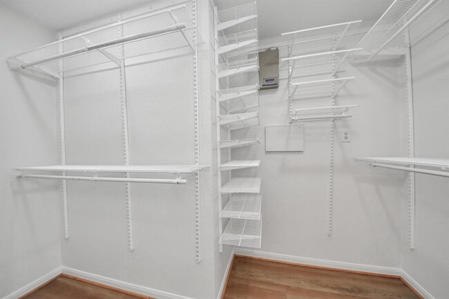 Building Photo - 14623 Cypress Cottage Ct
