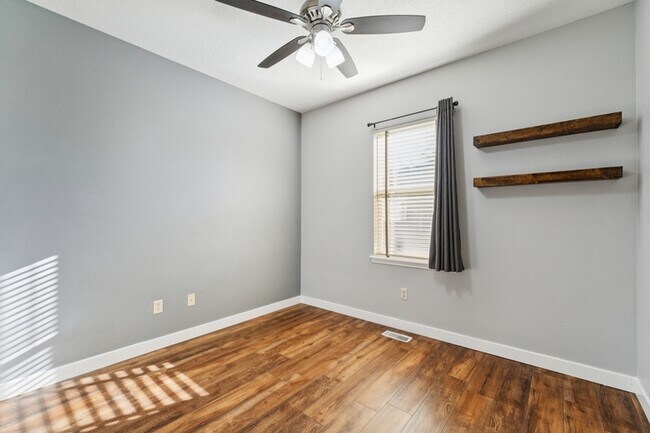 Building Photo - 1661 W Puzzle Crk Ct